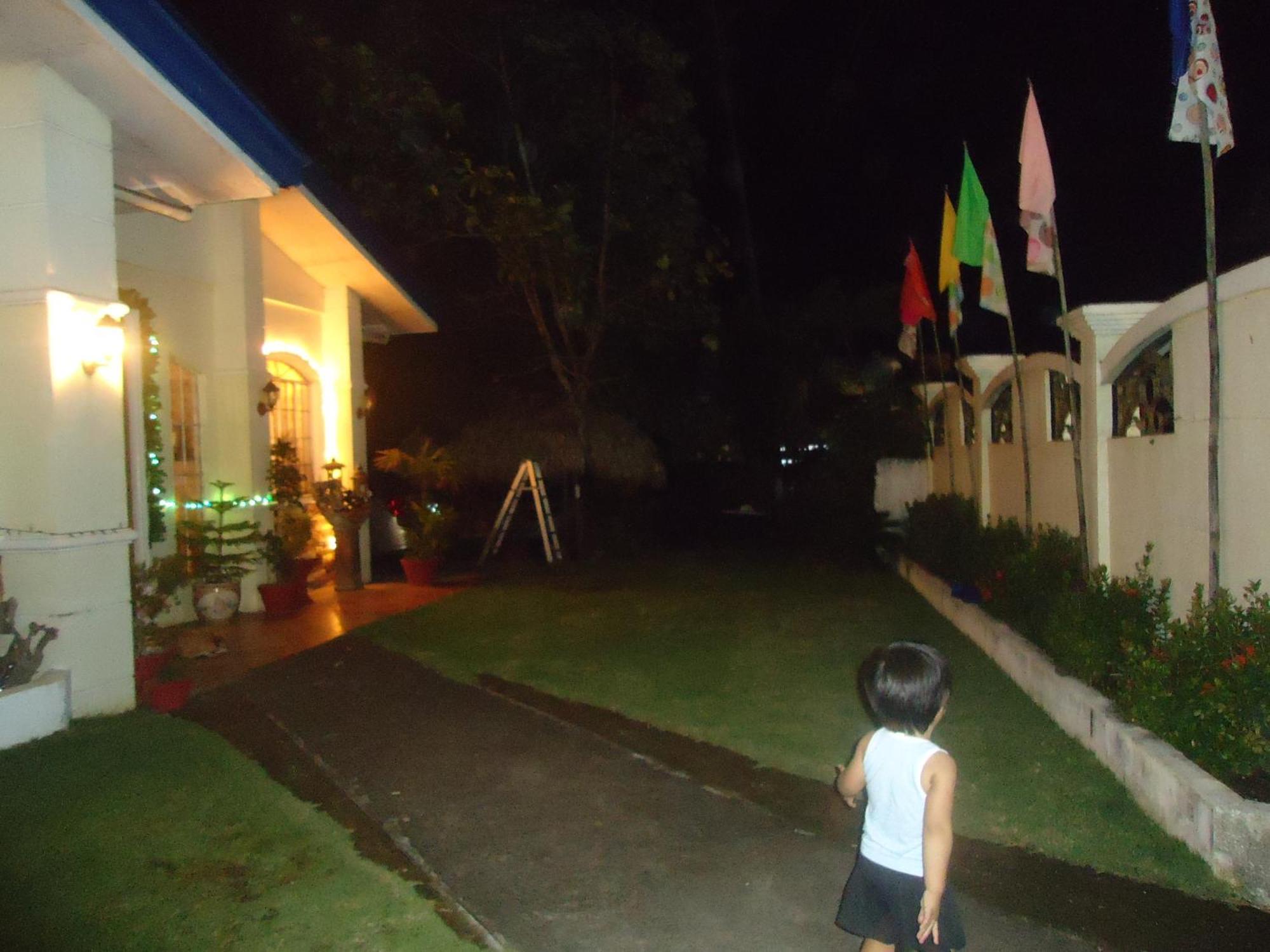 Donsol Aguluz Homestay Экстерьер фото